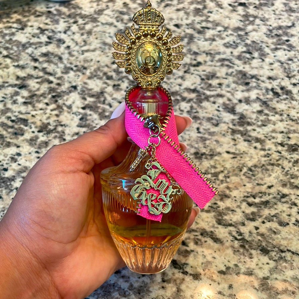 Juicy Couture perfume